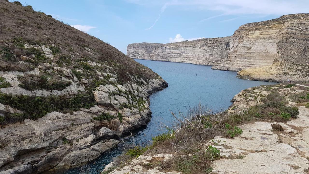 Palm Court Apartment Xlendi Buitenkant foto